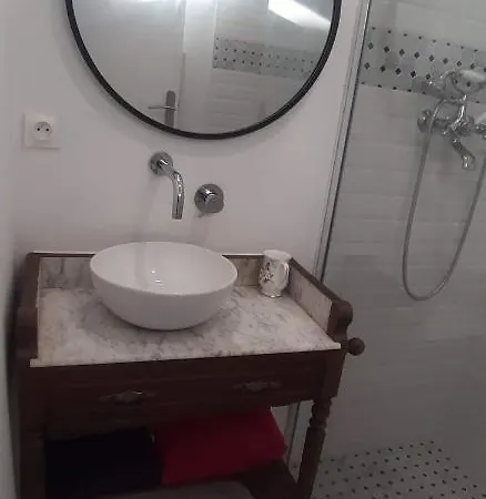 Jolie Avec Piscine Dans Le St Emilionnais Sainte-Terre