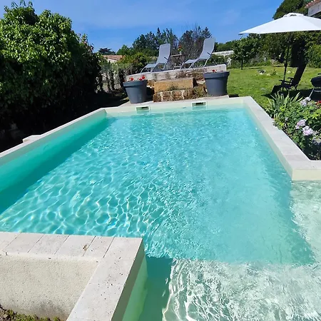 Holiday home Jolie Avec Piscine Dans Le St Emilionnais