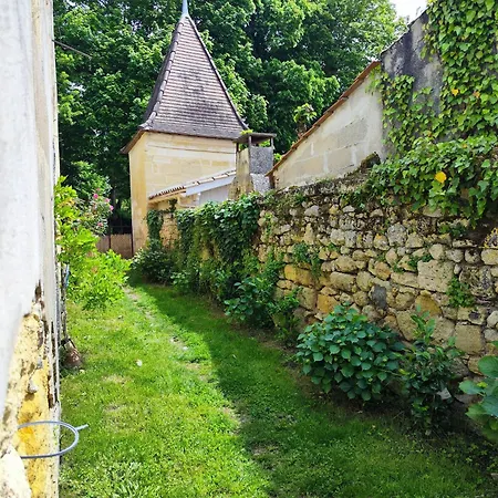 Jolie Avec Piscine Dans Le St Emilionnais Sainte-Terre