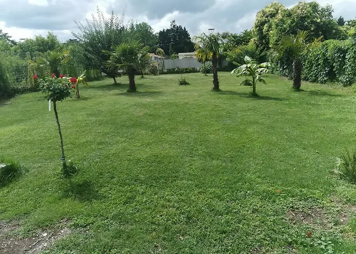 Jolie Avec Piscine Dans Le St Emilionnais Сasa de vacaciones Sainte-Terre