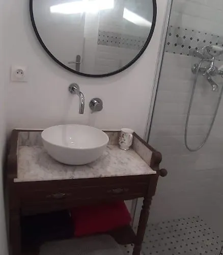 Jolie Avec Piscine Dans Le St Emilionnais Sainte-Terre