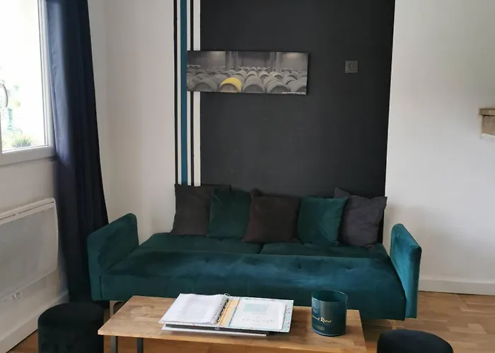 Сasa de vacaciones Jolie Avec Piscine Dans Le St Emilionnais