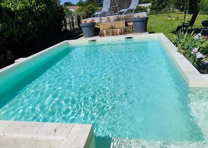 Сasa de vacaciones Jolie Avec Piscine Dans Le St Emilionnais
