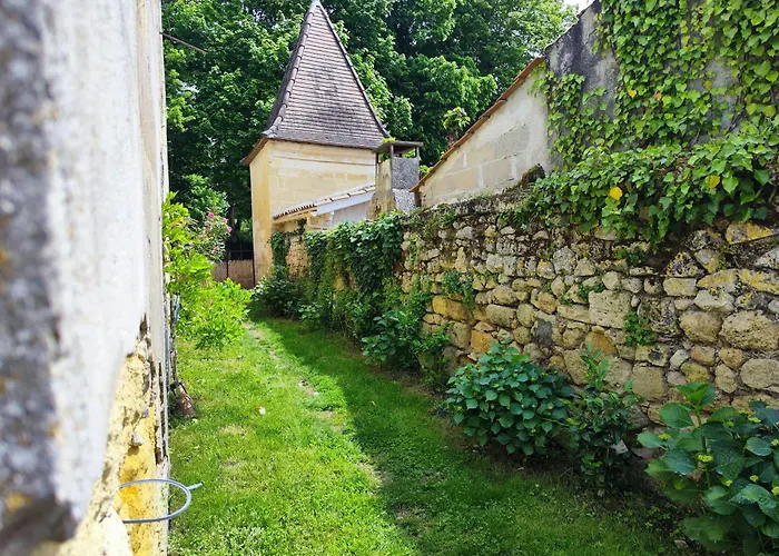 Jolie Avec Piscine Dans Le St Emilionnais Sainte-Terre